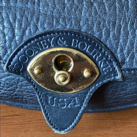 Vintage Dooney & Bourke Crossbody - Picture 8 of 9